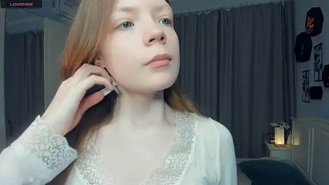 LavenderMitten online show from 11, 5, 2026