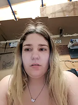 Dulcexpecado online show from 13, 4, 2026