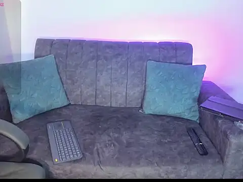 velmoon online show from 25, 2, 2026