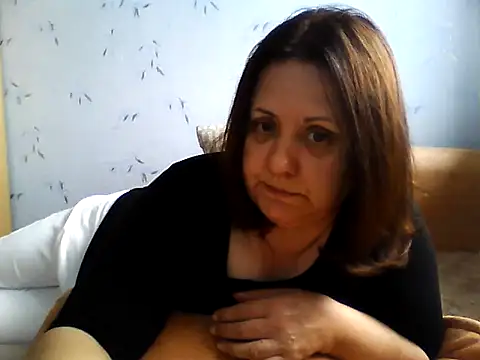 LockyCharm111 online show from 15, 6, 2026