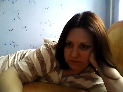LockyCharm111 online show from 10, 5, 2026