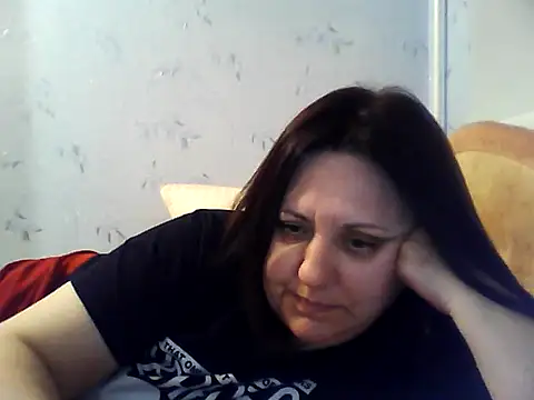 LockyCharm111 online show from 8, 5, 2026