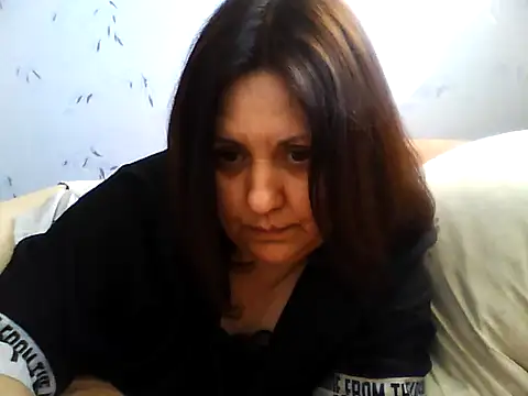 LockyCharm111 online show from 4, 4, 2026