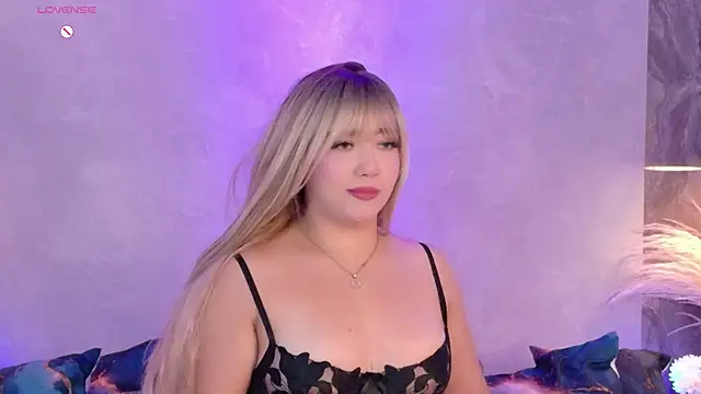 Hannah-Prada online show from 17, 4, 2026