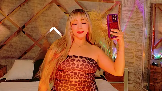 Hannah-Prada online show from 18, 4, 2026