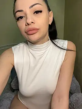 Layana Ro online show from 18, 2, 2026