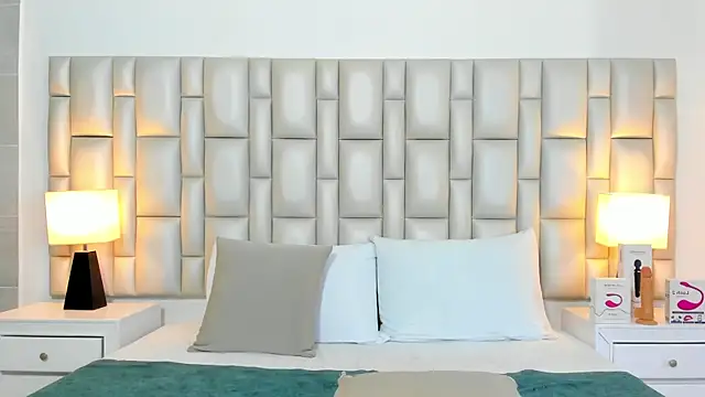 paola katy dicks online show from 7, 1, 2026