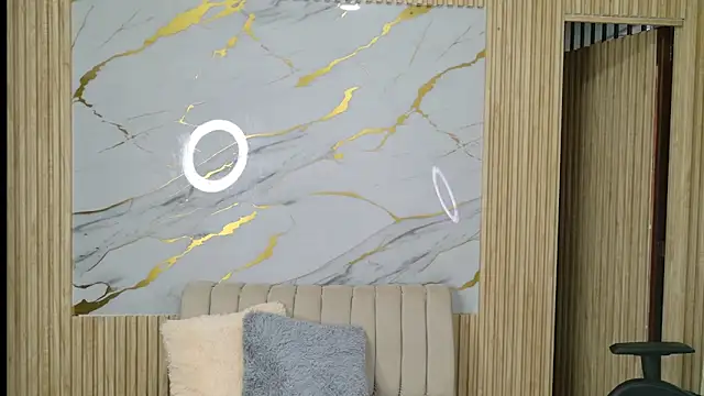 Sophie19   online show from 15, 4, 2026