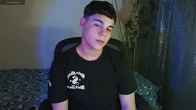 eithan jonnes online show from 3, 3, 2026