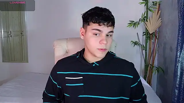 eithan jonnes online show from 12, 2, 2026