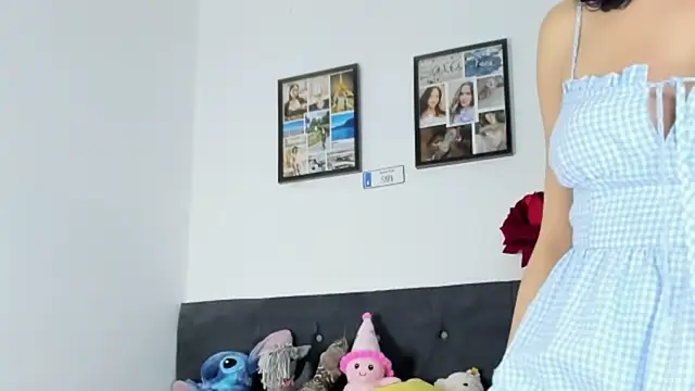 catalina santana4 online show from 11, 2, 2026