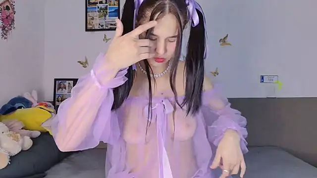 catalina santana4 online show from 18, 4, 2026