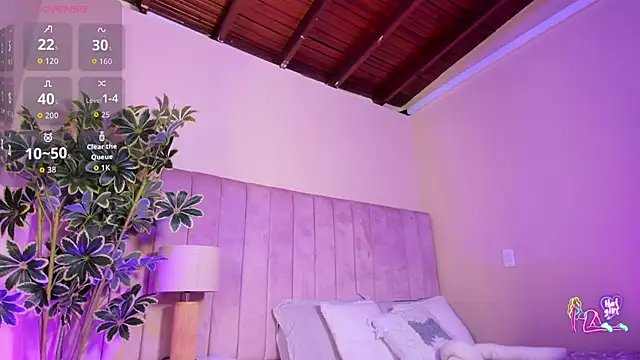 Ashley Beaomunt online show from 6, 3, 2026