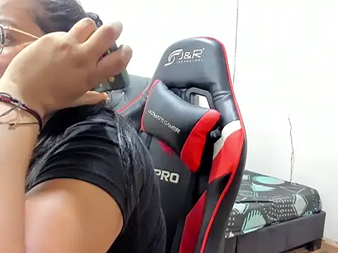 QueenNyxx online show from 10, 3, 2026