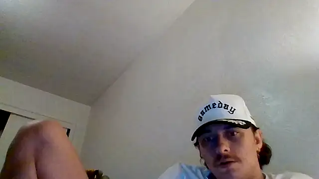 Tallhungandcloudy online show from 18, 2, 2026