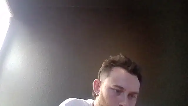 Snapshot of Tallhungandcloudy chatting on 11, 5, 2026 Tallhungandcloudy online show from 11, 5, 2026