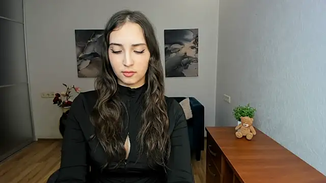 Snapshot of Effy_Royse chatting on 10, 5, 2026 Effy Royse online show from 10, 5, 2026