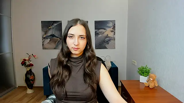 Effy Royse online show from 3, 4, 2026