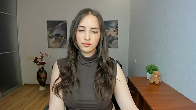 Effy Royse online show from 14, 6, 2026