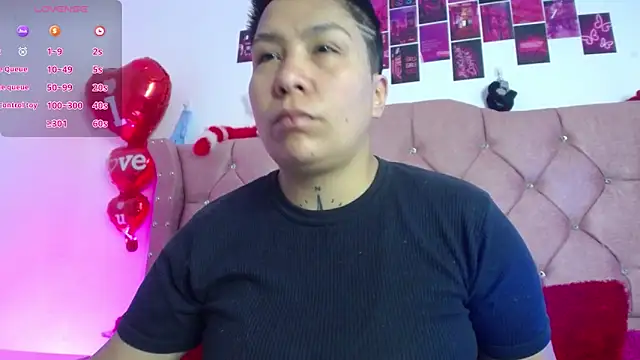 Snapshot of nat_evans8 chatting on 15, 5, 2026 nat evans8 online show from 15, 5, 2026