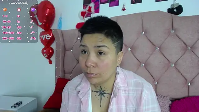 Snapshot of nat_evans8 chatting on 30, 5, 2026 nat evans8 online show from 30, 5, 2026
