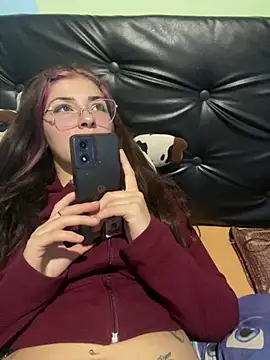 Snapshot of Luna33- chatting on 3, 6, 2026 Luna33- online show from 3, 6, 2026