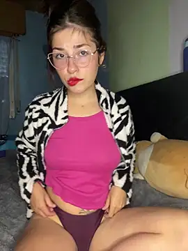 Snapshot of Luna33- chatting on 14, 5, 2026 Luna33- online show from 14, 5, 2026