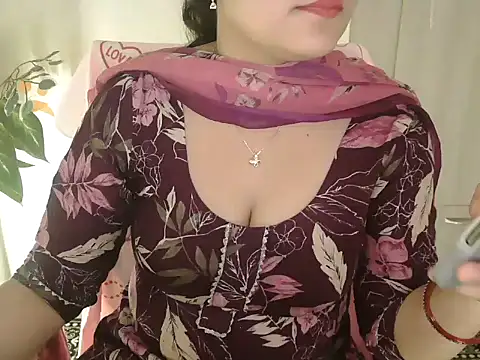  chitranshi online show from 4, 4, 2026