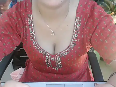 Snapshot of _chitranshi chatting on 12, 5, 2026 chitranshi online show from 12, 5, 2026