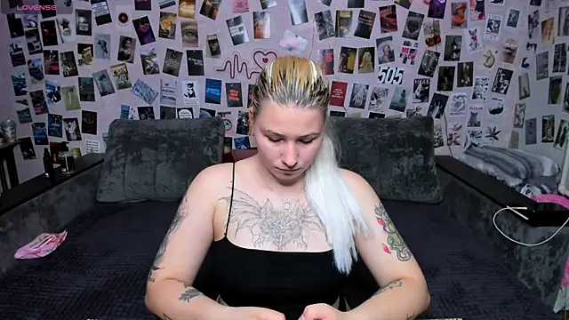 Snapshot of x_Ulya1cutex chatting on 8, 5, 2026 x Ulya1cutex online show from 8, 5, 2026