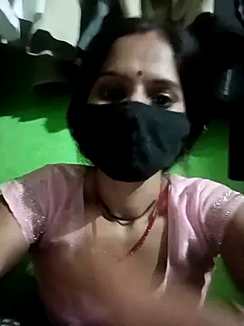 Nenshi sexy online show from 20, 4, 2026