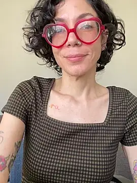 Snapshot of JeanneDuval8888 chatting on 1, 5, 2026 JeanneDuval8888 online show from 1, 5, 2026