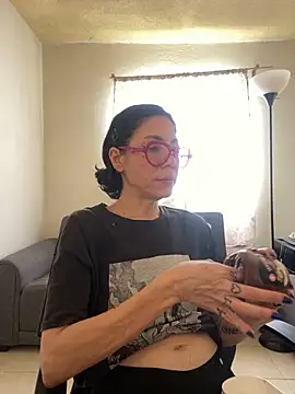 JeanneDuval8888 online show from 10, 4, 2026