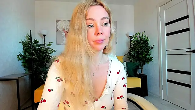 caty kiss online show from 18, 4, 2026