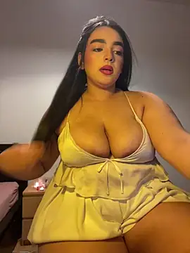 Snapshot of Mayaslow chatting on 5, 6, 2026 Mayaslow online show from 5, 6, 2026