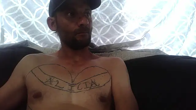 Snapshot of CharmedMoment62 chatting on 6, 3, 2026 CharmedMoment62 online show from 6, 3, 2026