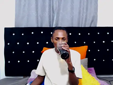 NtandoXx online show from 10, 4, 2026