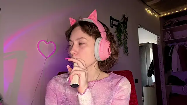 SlunkRear online show from 8, 4, 2026