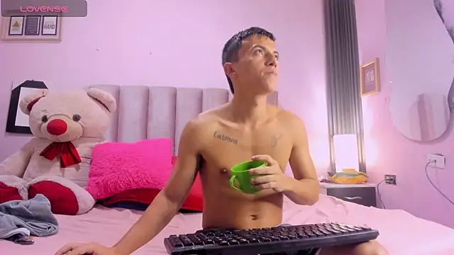 Dylan and Kim online show from 6, 3, 2026