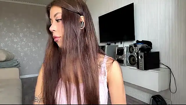 Snapshot of You_Club_Winx chatting on 24, 4, 2026 You Club Winx online show from 24, 4, 2026