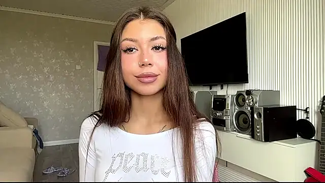 Snapshot of You_Club_Winx chatting on 10, 5, 2026 You Club Winx online show from 10, 5, 2026