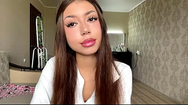 Snapshot of You_Club_Winx chatting on 12, 6, 2026 You Club Winx online show from 12, 6, 2026