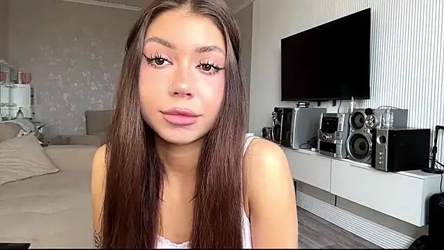 You Club Winx online show from 9, 4, 2026