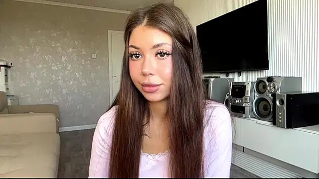Snapshot of You_Club_Winx chatting on 15, 5, 2026 You Club Winx online show from 15, 5, 2026