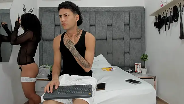 NaughtyVibes OS online show from 14, 4, 2026