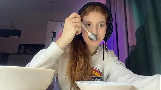 AliceCarrol online show from 28, 2, 2026