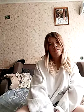 Snapshot of EvaTallor chatting on 4, 3, 2026 EvaTallor online show from 4, 3, 2026