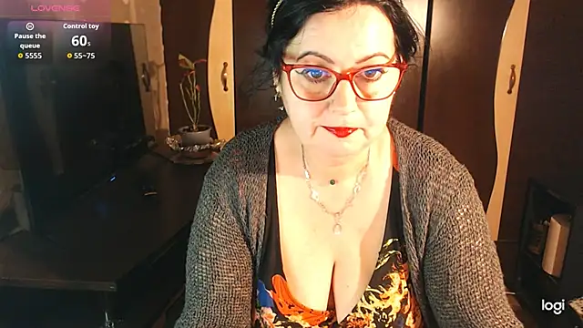 exiMIlf online show from 11, 2, 2026