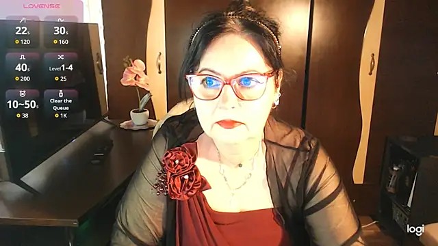 exiMIlf online show from 2, 4, 2026