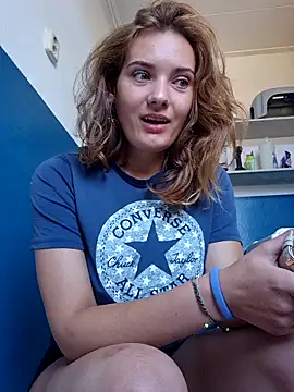 sweetsophie69 online show from 22, 4, 2026